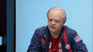 „Státní správu chceme otevřít mladým lidem. Mám stovky raritních plakátů aut z 50. let a 60. let. Jiří Krampol jezdil Oltcitem.“ – Martin Kupec