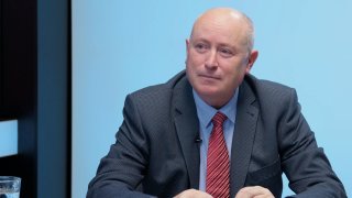 „Stačilo! narazilo na vyhrocenou rétoriku. Šokem je podpora Pirátů. Nekompetentní Lipavský působí jako lidsky sporná figura.“ – Ivo Strejček