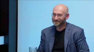 „Fiala sám neumí vysvětlit, v čem ruská hrozba skutečně spočívá. SPOLU ve volbách dobře využilo jenom strach. ČR je ve studené občanské válce.“ — Petr Hampl