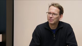 „Svoboda a demokracie už nejsou, EU je domovem dystopie a zkázy. Bez Babiše Macinka nic nezmůže. Pětikoaliční výlet na Slovensko byl nepodstatný výkřik.“ – Petr Drulák