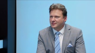 „Historickou veleomluvu jsem nezaznamenal. Záštita prezidenta landsmanšaftu je vyjádření nerespektu. Podání kompetenční žaloby je jeho prohra.“ – Radek Vondráček