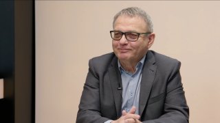 „Závazky vůči NATO neplníme kvůli Fialovi, Černochové a Řehkovi. Trump má velkou slabost pro panovníky. Politické násilí ve stylu USA hrozí i u nás.“ – Lubomír Zaorálek