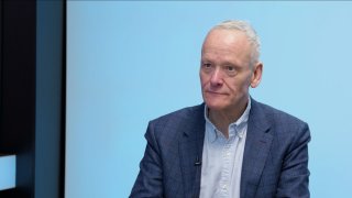 „Macinka vězněnému Čechovi pomohl, Lipavský vůbec. Ve Venezuele diplomaty potřebujeme. Zavření konzulátu v Petrohradě je neodpustitelné.“ – Cyril Svoboda