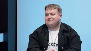 „Byl bych rád, kdyby se vztahy s Ruskem normalizovaly, ale to by muselo stáhnout vojska. Svobodu slova máme slušnou. Když řešíme týrání zvířat, zabavíme je.“ – Vojtěch Pšenák