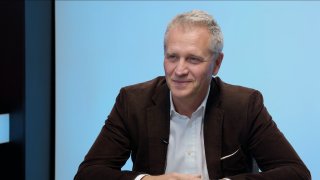 „Měl jsem 29 domovních prohlídek. Milion chvilek budu žalovat o jeden milion korun. Voliči vědí, že se v Německu před volbami vymýšlejí kauzy.“ – Petr Bystroň