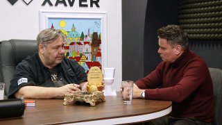 Pirueta roku! Holec v tísni! Zlatá mísa za podporu Ukrajiny!