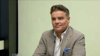 „Pavel si směšně hraje na Havla, chce zbavit ANO schopnosti vládnout. Fiala je lhář a zrádce, Rakušan mocichtivý. Blažek může být trestně stíhán.“ – Petr Holec