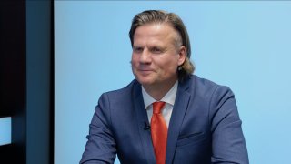 „Člověk v tísni je nátlaková lobbistická skupina. Bez něj by Minář neexistoval. Na pražské bytové politice spolupracují neziskovky, byty končí u asociálů a feťáků.“ – Jan Čížek