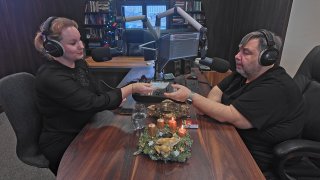 Karol vaří Trumpovi, Xaver jede s Bendou a chceme rozhledny v údolí.