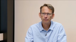 „Zelenskyj už ztratil veškerou sílu. Navrch má Rusko a nejsilnějším hráčem je Putin. V americké administrativě probíhá vnitřní boj.“ – Petr Drulák