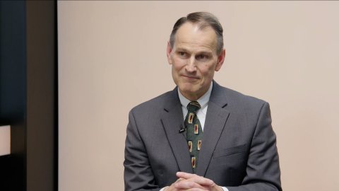 „Za řešením korupce na Ukrajině mohou stát Britové i Trump. Ten chce dohodu s Ruskem, odstranění Jermaka i Zelenského. Útok na Kubu nevylučuji.“ – Erik Best