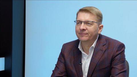 „Mrtvé srdce znovu oživíme. Transplantovat se musí do osmi hodin. Život pacienta prodloužíme o desítky let. Financování ODS z IKEMu je absurdní konstrukce.“ – Ivan Netuka