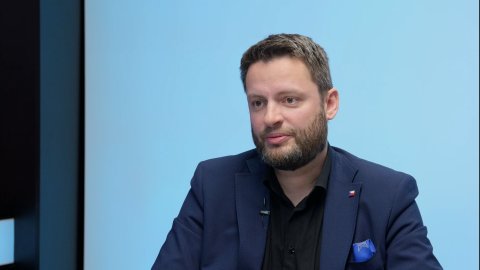 „Praha pod Piráty a ODS zcela stagnuje, vznikají jen komise. Doprava je katastrofální, jsme už za Istanbulem. Nebezpečné cyklostezky a cyklopruhy zruším.“ – Ondřej Prokop