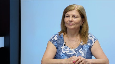 „ČT je propagandistická televize. Management se bojí kontroly NKÚ. Zpravodajský kanál bych okamžitě vypnula.“ – Alena Maršálková