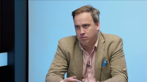 „Pirátské nápady se vymykají zdravému rozumu. LGBT je nástroj politického boje. Redakce Reportérů ČT fungovala jako hampejz.“ – Josef Nerušil