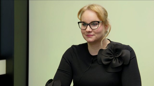 „Babiš měl na Pavla tlačit kvůli Turkovi mnohem víc. Fiala selhal jako hospodář. Von der Leyenová byla vykopnuta do EU za trest.“ – Karolina Stonjeková