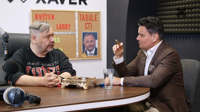 Papež bude z Wilsonky! Kdo osvobodil Danuši? Volný pád podle Součka!