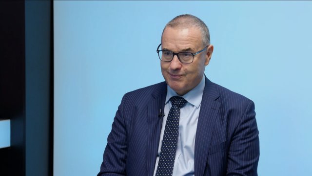 „Pavlovi předchůdci byli silní intelektuálové. Zeman se rozhodl správně, že na Hrad nepřišel. S vyznamenáními po smrti bych šetřil.“ – Miroslav Sklenář