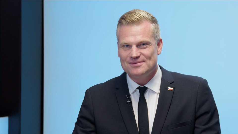 „Ukrajina nepatří do NATO ani EU. Mým největším hříchem je, že kandiduji. Do Sněmovny se dostaneme, vládu podpoříme jen tehdy, když zruší inkluzi.“ – Filip Turek
