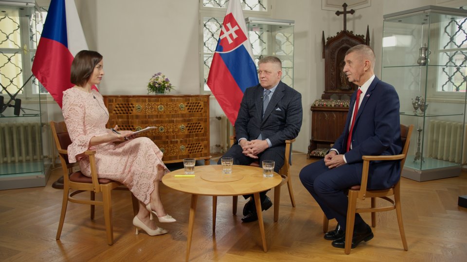 „Upřednostnit zájmy Ukrajiny před členskou zemí EU není možné. Fiala byl totálně neschopný, rozbil V4 a smlouvu s Katarem mají nakonec Němci.“ – Robert Fico a Andrej Babiš