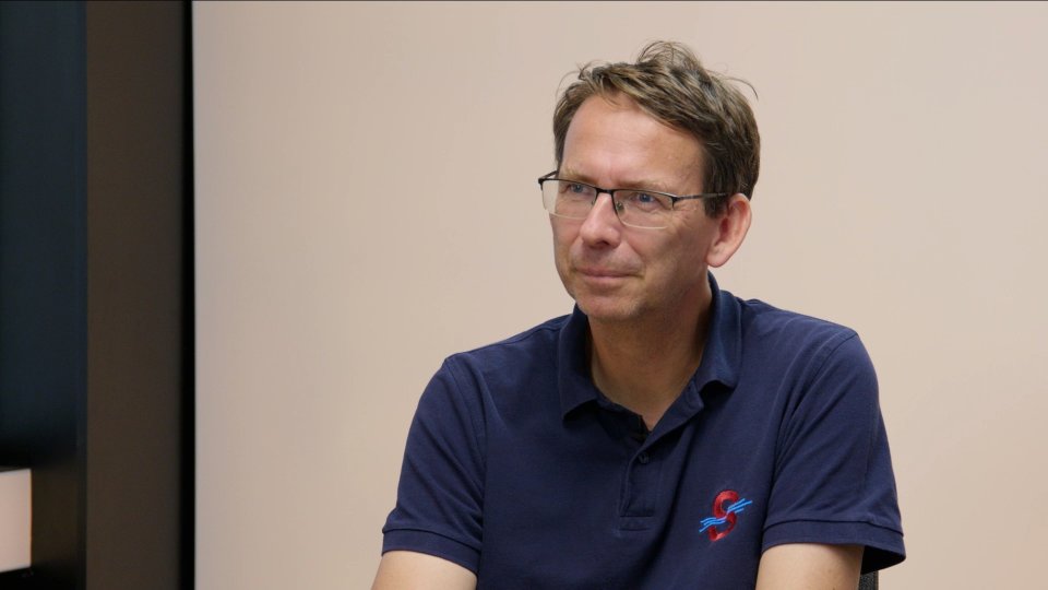 „AfD nikdy nebyla tak blízko reálné moci. Stáváme se bruselskou gubernií. Verze, že za dronem stojí Rusko, mě zatím nepřesvědčuje.“ – Petr Drulák